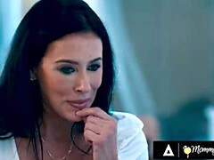 Asiatique, Gros cul, Gros seins, Hd, Mère que j'aimerais baiser, Nue, Réalité, Belle mère