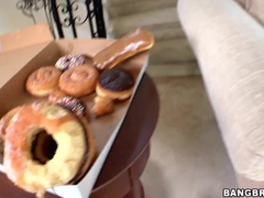 Amateur, Sucer une bite, Brunette brune, Tir de sperme, Queue, Hard, Monstre, Petite femme