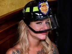 Gros seins, Sucer une bite, Hard, Embrassement, Lingerie, Mère que j'aimerais baiser, Tatouage, Nénés