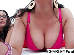Cul, Gros seins, Brunette brune, Fétiche, Hd, Seins naturels, Nue, Maigrichonne