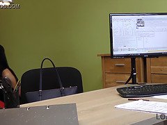 Vorstellungsgespräch, Geile alte tussi, Tschechisch, Hd, Mutti, Geld, Pov, Jungendliche (18+)