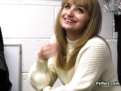 18 jahre, Leie, Grosse titten, Blondine, Blasen, Dildo, Hardcore, Jungendliche (18+)
