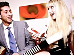 Blond, Rondborstig, Klietelaar, Naakt, Kut duiken, Slet, Vibrator