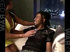 Belle grosse femme bgf, Gros seins, Sucer une bite, Brunette brune, Queue, Grosse, Mature, Plan cul à trois