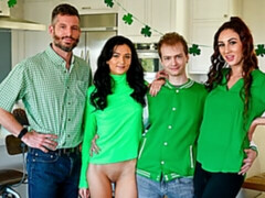 Минет, Брюнетки, Собачьи, Вчетвером, Группа, Оргии, Стриптизерша, Молоденькие