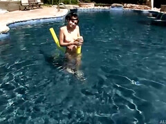 Arsch, Tussi, Braunhaarige, Muschi, Solo, Jungendliche (18+), Titten