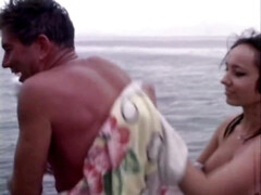 Leie, Arsch, Grosser arsch, Grosse titten, Braunhaarige, Milf, Im freien, Vintage