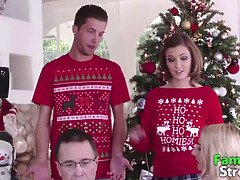Watch Stepsister get her tight pussy pounded by her naughty stepbrother on Christmas Pics