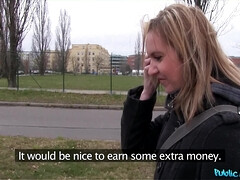 Blondine, Blasen, Tschechisch, Hundestellung, Europäisch, Geld, Im freien, Realität