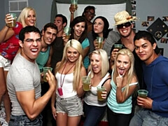 18, デカ尻, デカパイ, ブロンド, フェラチオ, バック, ガリガリ, ティーン