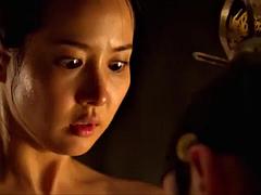 Grote mammen, Pijpbeurt, Fetisj, Groep, Handbeurt, Japaans, Masseren, Tieten likken