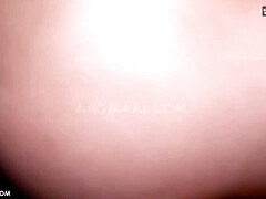 Enthousiasteling, Kont, Grote mammen, Pijpbeurt, Indisch, Kut duiken, Trio, Tieten likken