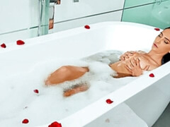 お尻, 浴室, フェラチオ, 茶髪の, バック, オナニー, ティーン, オッパイの