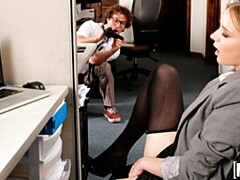 Culo, Verga grande, Estilo perrito, Tetas naturales, Oficina, Pelirrojo, Adolescente, Tetas