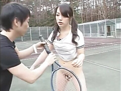 Asiatique, Nana, Sucer une bite, Éjaculation interne, Tir de sperme, Japonaise, Public, Adolescente