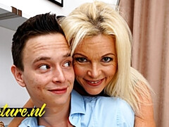 Engañando, Semen en la boca, Estilo perrito, Madres para coger, Montar, Afeitado, Madrastra, Tetas