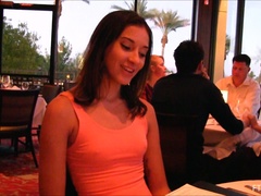 Dansant, Masturbation, Orgasme, Public, Solo