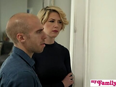 Cul, Sucer une bite, Couple, Tir de sperme, Hard, Pov, Rasée, Soeurs