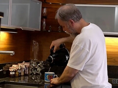 18 años, Rubia, Mamada, Papá, Europeo, Lamidas, Coño, Esposa