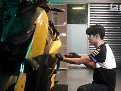 Leie, Asiatisch, Grosser arsch, Chinesisch, Kehlenfick, Aufs gesicht abspritzen, Riesenschwanz, Muschi