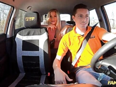 Grosser schwanz, Grosse titten, Blondine, Blasen, Auto, Höschen, Dürr, Jungendliche (18+)