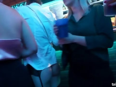 衣服着たままセックス, クラブ, キス, レズビアン, オナニー, オージー, オマンコ, 濡れ