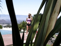 Arsch, Blondine, Vollbusig, Aufs gesicht abspritzen, Nackt, Natürlichen titten, Titten, Spanner