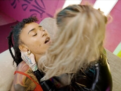 Brunette brune, Noir ébène, Hd, Petite femme, Chatte, Maigrichonne, Nénés, Jouets