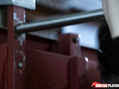 Asiatisch, Blondine, Vollbusig, Auto, Arzt, Lecken, Im freien, Uniform