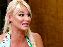 18, デカパイ, 大学生, レズビアン, なめる, 淫乱熟女, 自然山雀, オマンコ