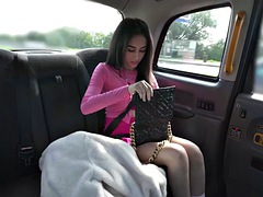Car fucked petite ethnic beauty trying to handle cock