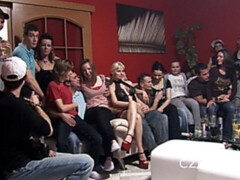 Amateur, Morena, Grupo, Casero, Lamidas, Coño, Medias largas, Adolescente