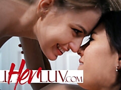 Morena, Penetracion con dedos, Alemán, Tetas naturales, Pequeña, Coño, Adolescente, Mojado