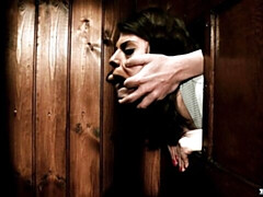 18 ans, Gros cul, Grosse bite, Sucer une bite, Brunette brune, Seins naturels, Adolescente, Nénés