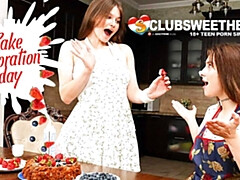 18, クラブ, 指いじり, キス, レズビアン, なめる, オナニー, 剃毛