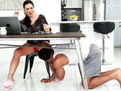 Leie, Grosser arsch, Grosser schwanz, Blasen, Hundestellung, Interrassisch, Milf, Titten