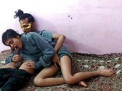 18 летние, Брюнетки, Домашнее видео, Индианки, Маски, Молоденькие