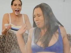 Cul, Brunette brune, Doigter, Embrassement, Lesbienne, Léchez, Chatte, Dénudage