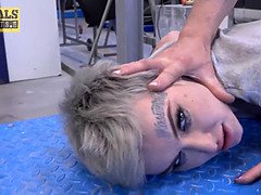 Papa, Gorge profonde, Hd, Humiliation, Orgasme, Petite femme, Criant, Nénés
