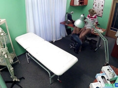 Минет, Сперма на лице, Ласковые ручки, Лизание, Медсестра, Киски, Униформа, Подглядывание