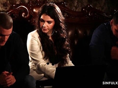 Sucer une bite, Tir de sperme, Doigter, Branlette thaïlandaise, Hd, Embrassement, Criant, Plan cul à trois