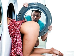 Grosser arsch, Grosser schwanz, Grosse titten, Blasen, Braunhaarige, Hundestellung, Milf, Titten