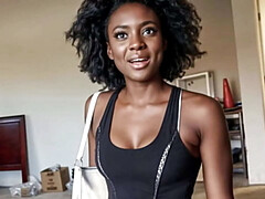 Amateur, Gros cul, En levrette, Domination, Noir ébène, Petite amie, Fait maison, Interracial