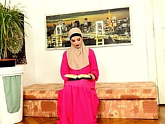 18 летние, Арабское, Большая жопа, Большой член, Деньги, Натуральные сиськи, Молоденькие, Сиськи