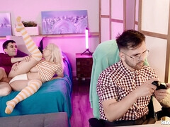 18 ans, Grosse bite, Sucer une bite, Queue, Jeux, Hard, Chatte, Adolescente