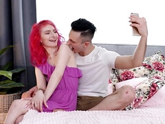 Grote lul, Sperma shot, Sperma in gezicht, Vriendin, Hardcore, Doordringend, Mager, Tieten likken