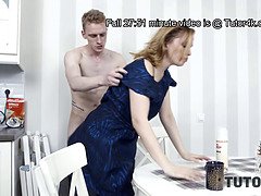 フェラチオ, バック, Hd, キッチン, 熟年, ロシア人, ストッキング, フェラする