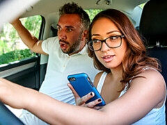 Grote lul, Pijpbeurt, Bruinharig, Auto, Hondjeshouding, Natuurlijke tieten, Tiener, Tieten likken