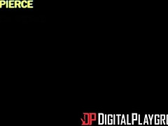 Язык в попке, Дилдо, Ноги, Лизание, Натуральные сиськи, Пирсинг, Сиськи, Игрушки