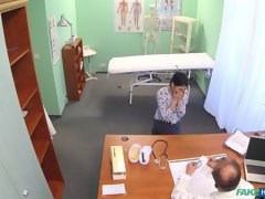 Enthousiasteling, Pijpbeurt, Handbeurt, Likken, Gezichtspunt, Kut duiken, Tieten likken, Uniformpje